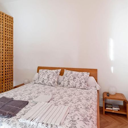 Ons Nest Bed & Breakfast Amsterdam Bagian luar foto